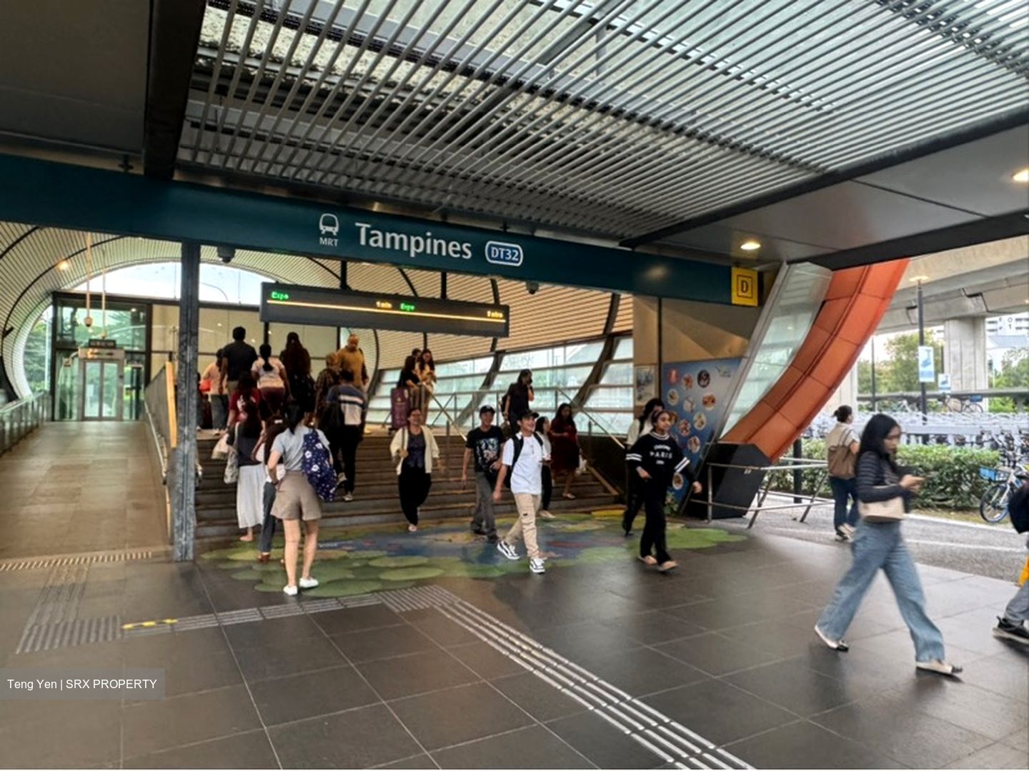 Tampines Central 1 (D18), Retail #571373251